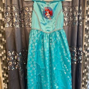 Disney Ariel little mermaid nightgown 9/10